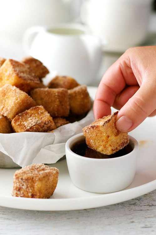 fullcravings:Cinnamon Sugar French Toast Bites