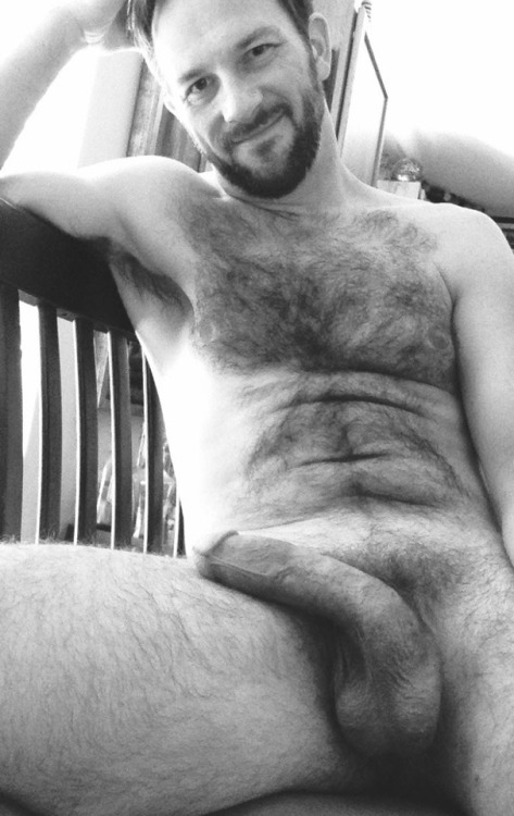 mydaddyishairy:My Daddy is Hairy - over 99,000 followers:...