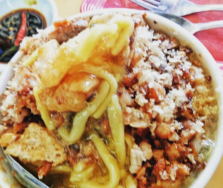 Pinoy Kusinero — Lomi na masagana sa toppings!! Ano ga??