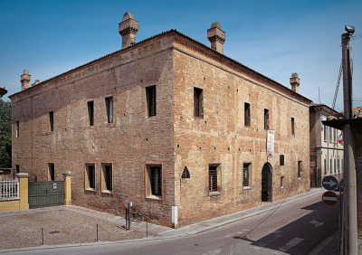 ofhouses:<br /><br />414. Andrea Mantegna ///	Casa del Mantegna		/// Mantova,	Italy	///	1476OfHouses guest curated by Studiospazio:”This house hosts the atelier of Mantegna on the ground floor and his apartment on the upper floor. It can be understood as a solitary building with a central courtyard, as well as a townhouse embedded in the urban fabric.Because of the coexistence of these two contrasting characters the intangible inner world avoids the isolation from the city.”(Photo:<br /> © G. Newman, Studio Calzolari, Alessandro Avi, Giuseppe Gradella.)