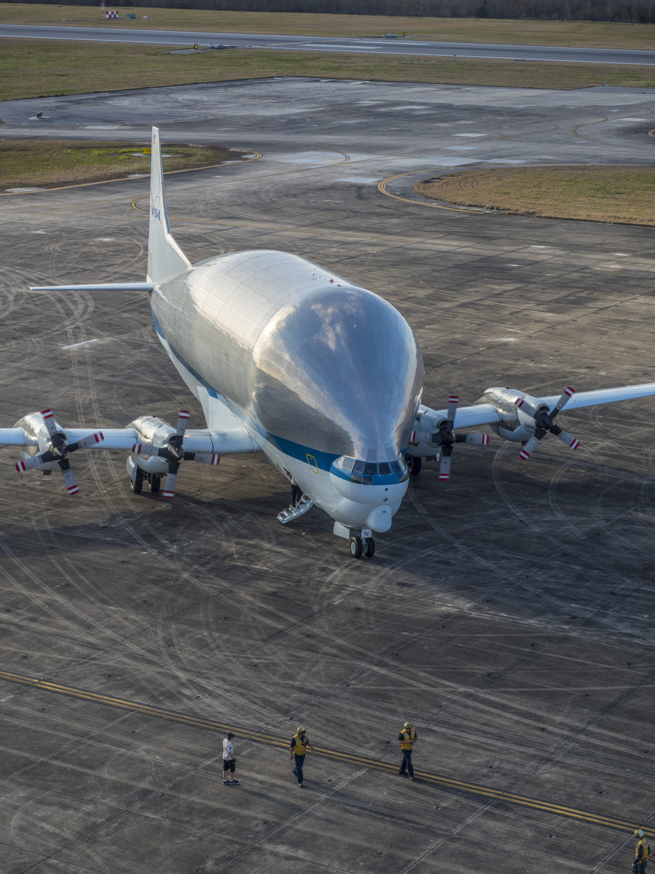 NASA's Orion Spacecraft | NASA’s Super Guppy airplane arrives in New...