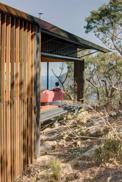 Three Capes Track Lodges / Andrew Burns Architectureph: