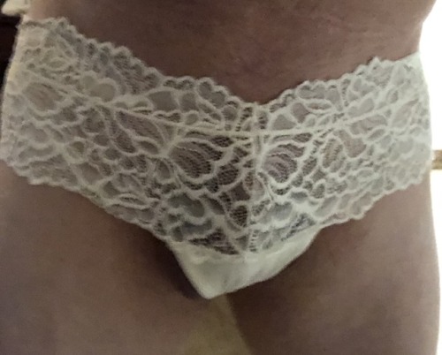 @Sissy Submisive Slut