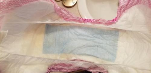 smellslikeawetdiaper:jen653:My very wet overnight diaper...