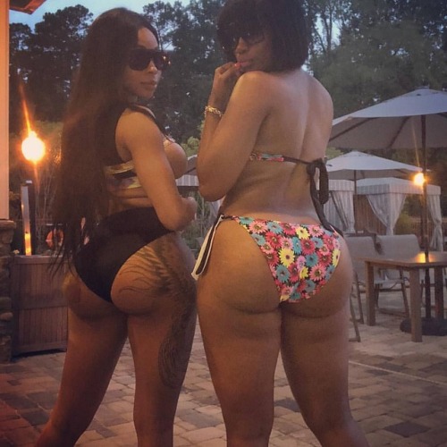 wobblies-and-puzzles:cottonstateking:Sheesh #Baddies...