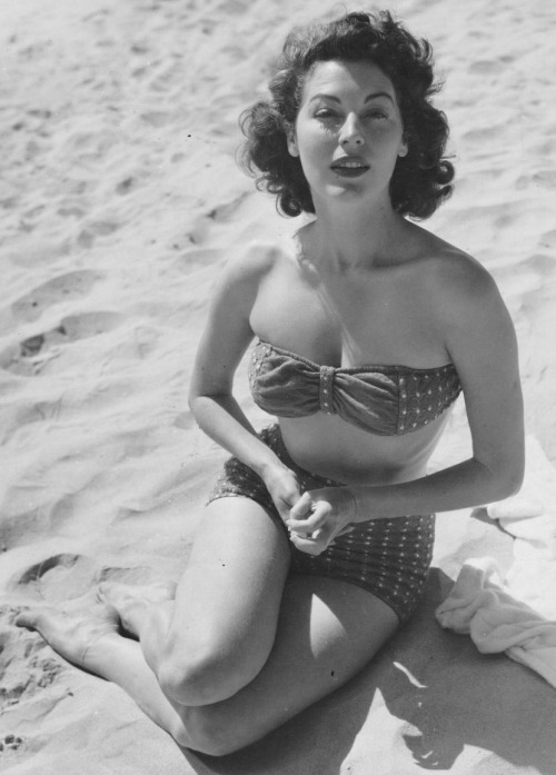 gatabella:Ava Gardner in Spain during the filming of Pandora...