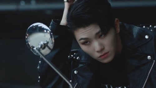 FINALLY PLEDIS BE GIVING THE PEOPLE WHAT THEY WANT seventeen svt seventeen memes svt memes