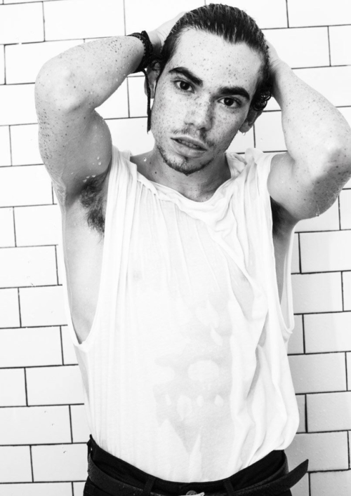 malecelebsandporn:Cameron Boyce