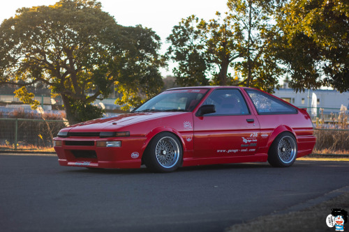 something4thelion:yanchamon:Garage ZEAL AE86トレノSSR...