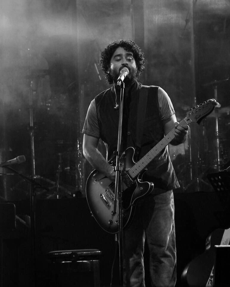 SkyLip — GET LATEST HD PHOTOS OF ARIJIT SINGH - ANDROID