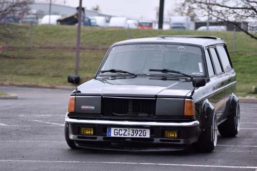 radracerblog:Volvo 240 WagonLove a swedish brick