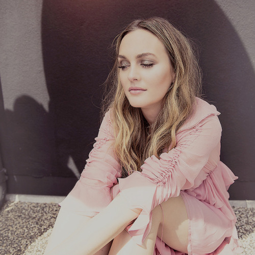 fyeahchuckblair:Leighton Meester x LadyGunn