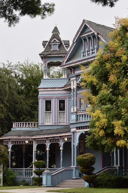 audreykempphoto:Edward’s Mansion, Redlands, CA