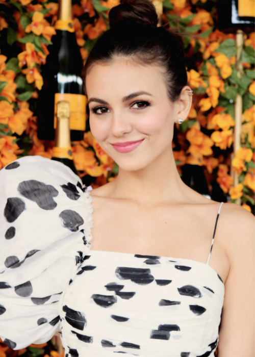 dailyvictoriadjustice:Victoria Justice attends the 9th Veuve...