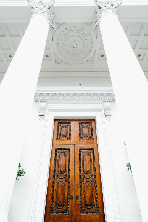 nativeadventures:Big beautiful doors in Charleston.