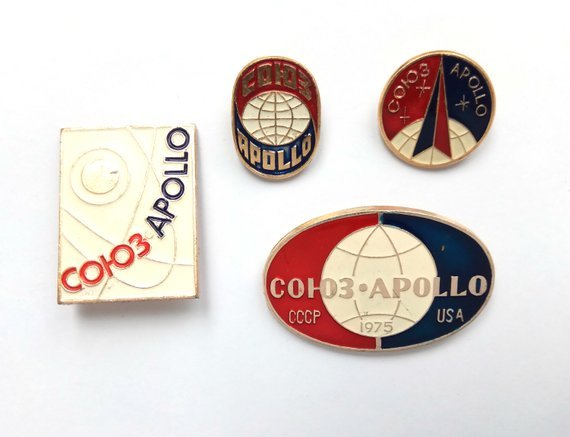 Vintage Soyuz-Apollo pins (choose & buy here)