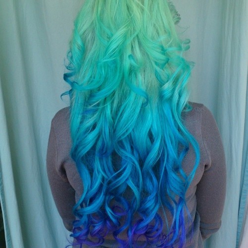 teal hair on Tumblr