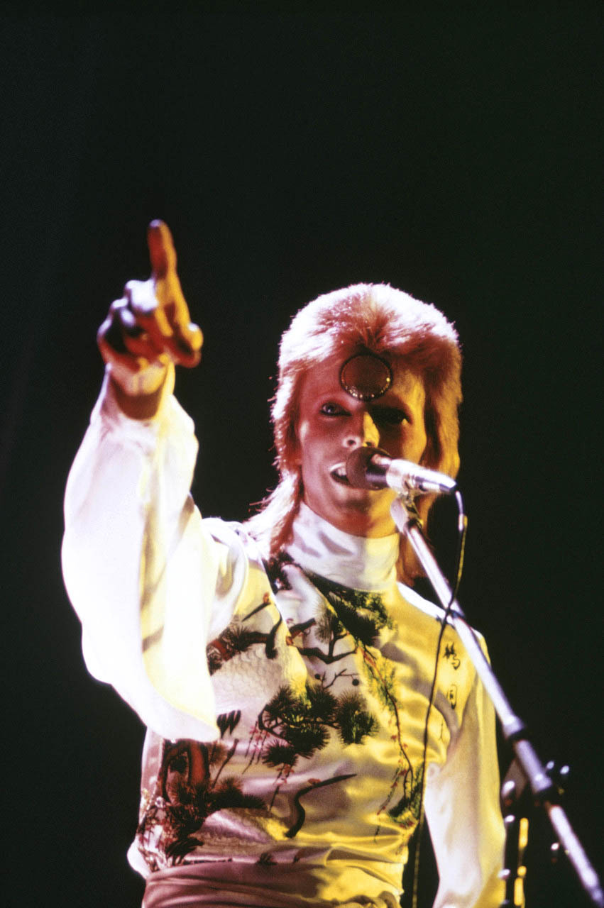 Velvet Goldmine — soundsof71: David Bowie wearing Kansai Yamamoto,...