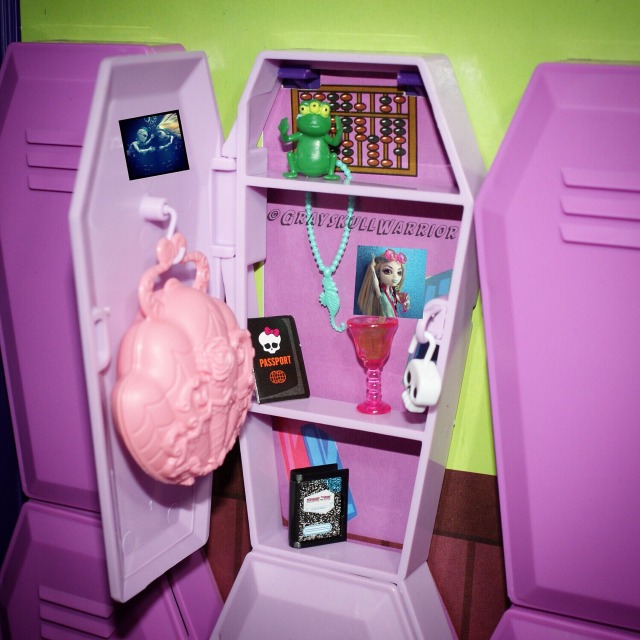 Monstera Deliciosa — grayskullwarrior: Monster High Lockers.