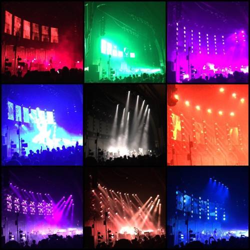 The many colors of @radiohead last night. #nofilter (at Shrine...