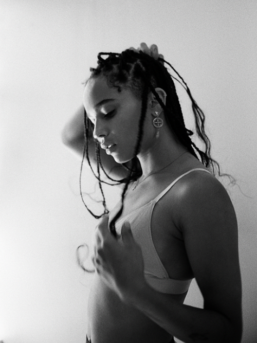 chewbacca-archive:Zoë Kravitz photographed by Marlene Marino for...