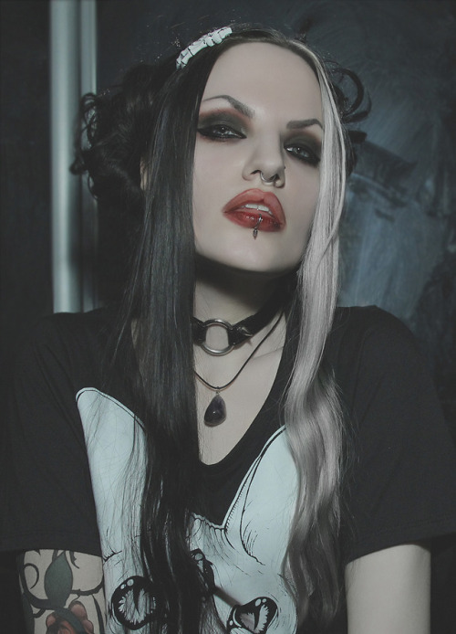nu goth goth gothic gothic girl tattoo ametyst piercing dark killstar occult blood lips jenny dagon