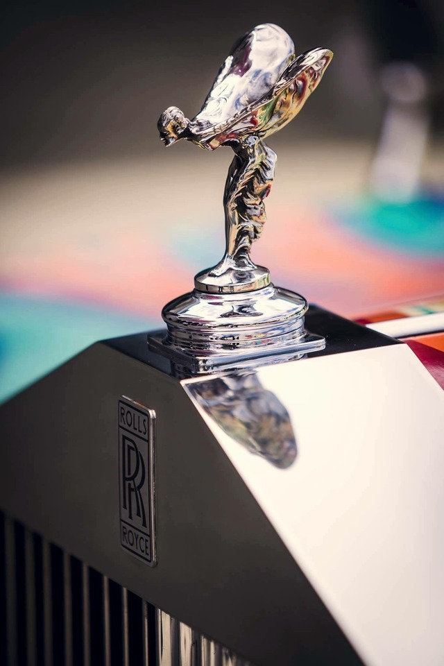 Rolls-Royce & Bentley — The Spirit of Ecstasy on the Phantom V used...