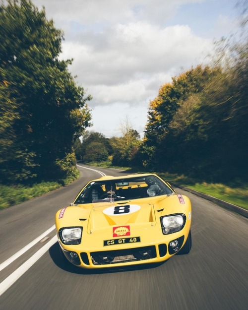 gentlemanracedriver:Ford GT40