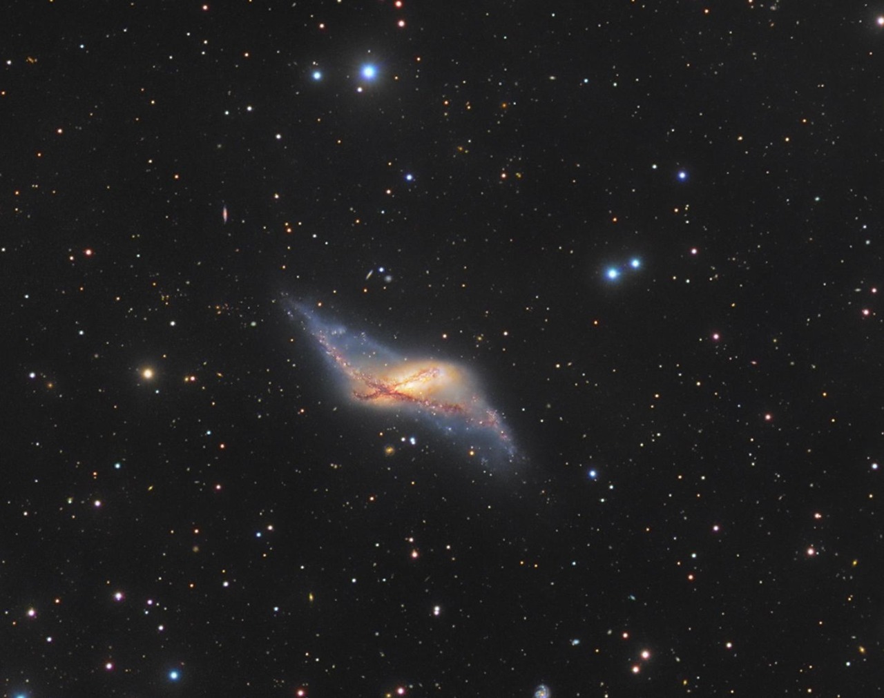 ngc-660-a-rare-galaxy-type-polar-ring-galaxies-just-space