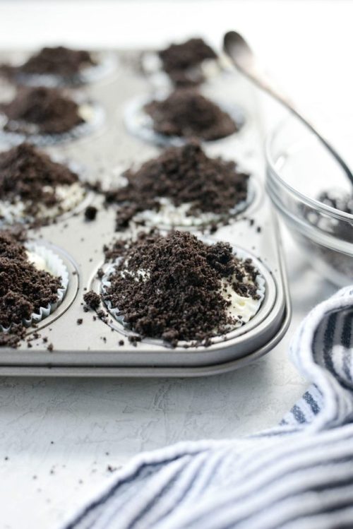 foodffs:No-Bake Cookies and Cream Mini CheesecakesFollow for...