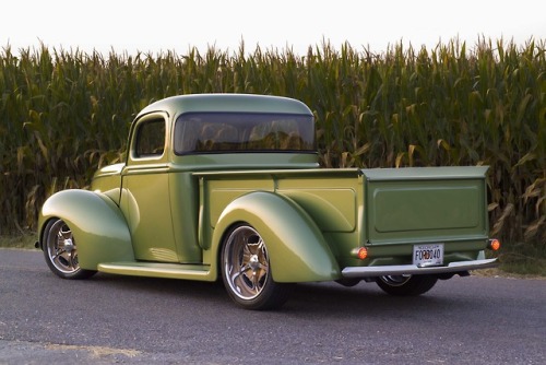 utwo:1940 Ford Pick Up© josh mishler