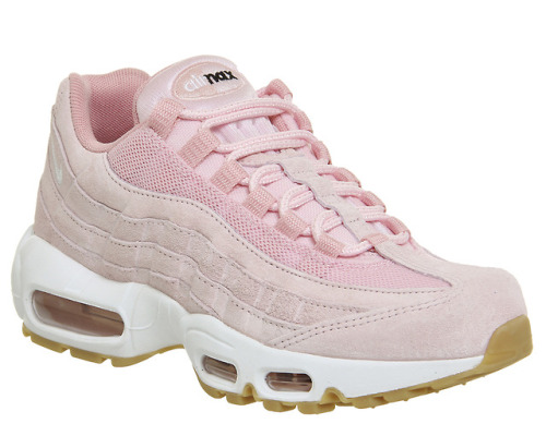 shes2sensitive:Pink Nike 95s