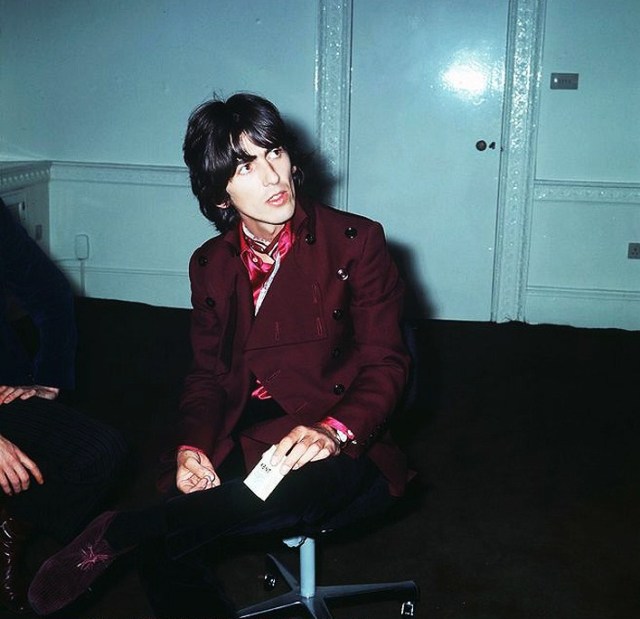 George Harrison 1968 - The Beatles Photos