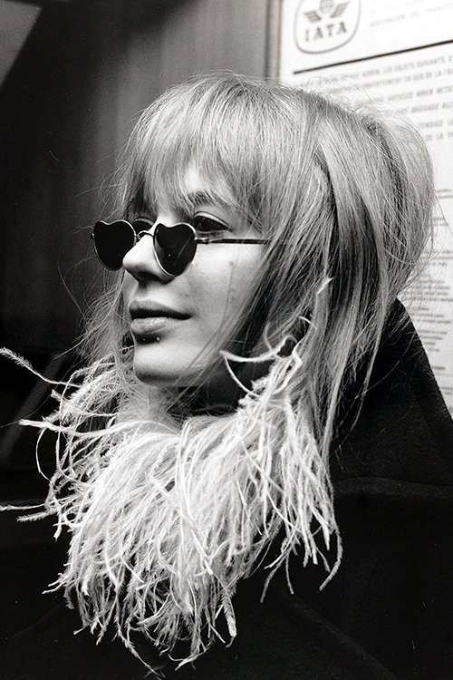 lostinhistorypics:Marianne Faithfull, pictured at Heathrow...