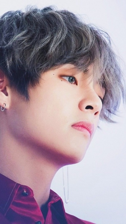 taehyung blue  hair Tumblr