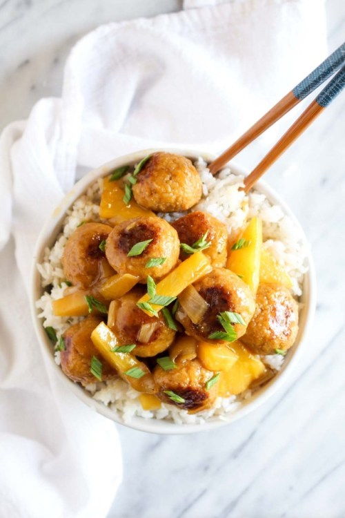 vegan-nummies:sweet and sour tempeh meatballs w/coconut rice |...