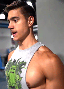 7b97d6676468a64ea9bb4aaa0788f54d21148b75.gifv