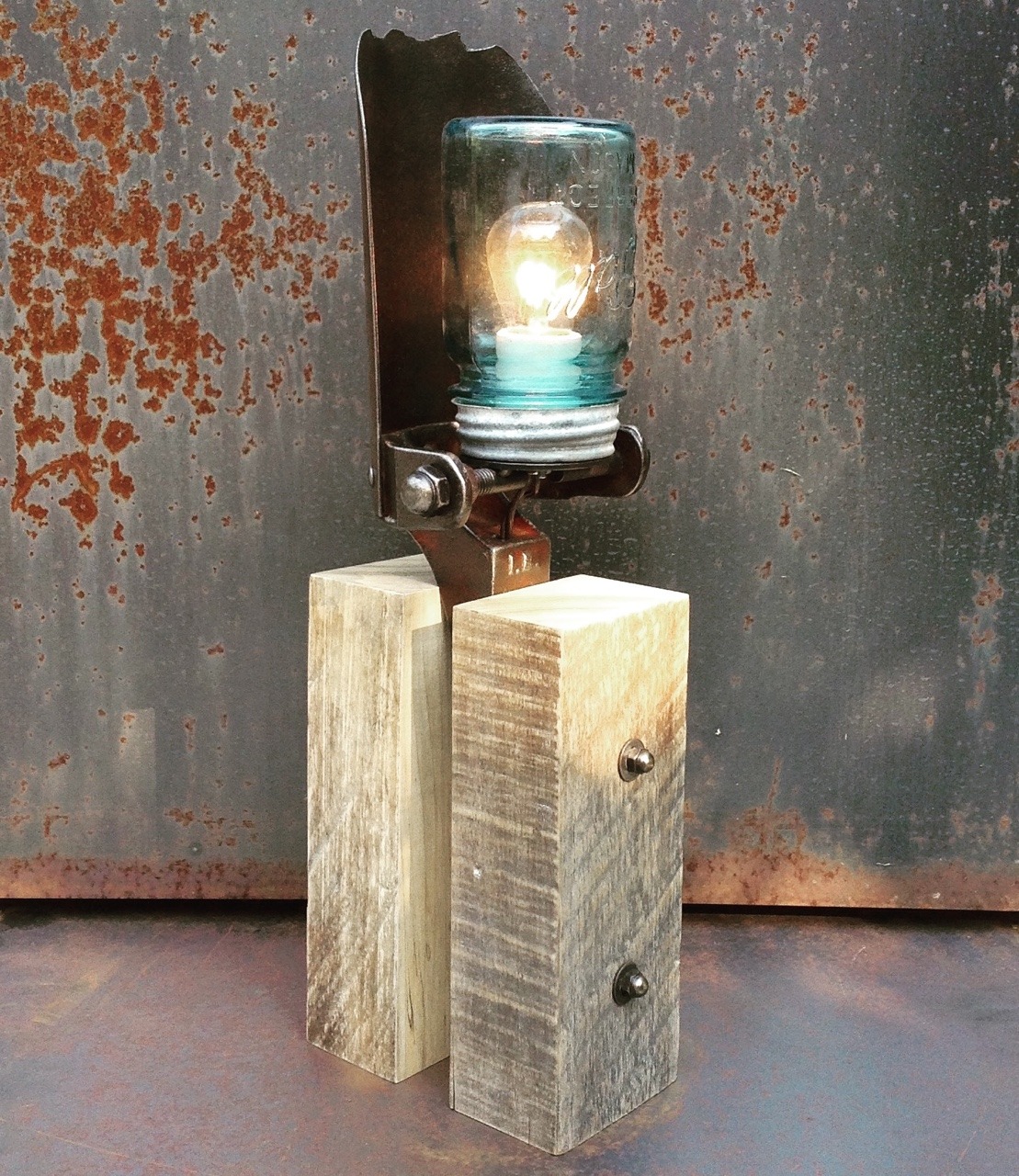 KUSTOM STEEL: Digger lamp prototype I just finished this lamp...