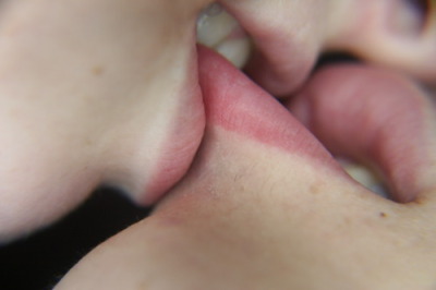 Beso Con Mordida Tumblr