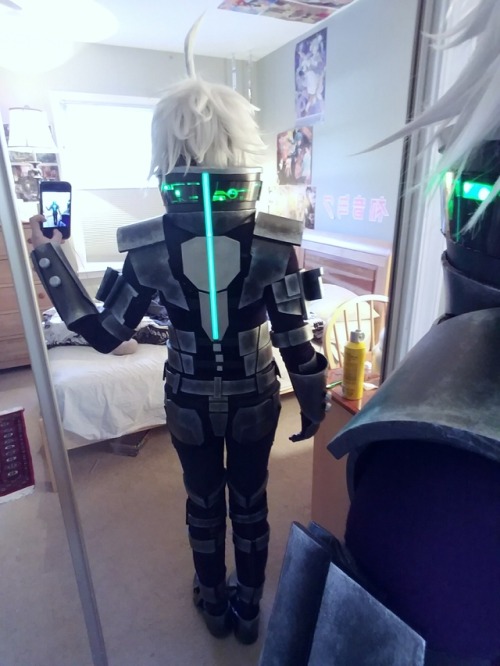 roboticreplication:I’m not just any old robot! I am K1-B0,...