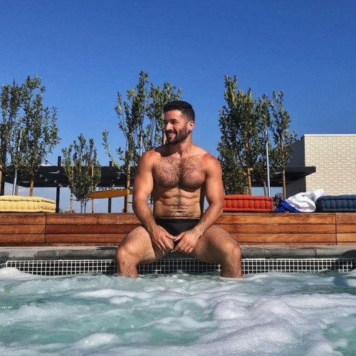 kazhairy:Instagram : bremen_fitness