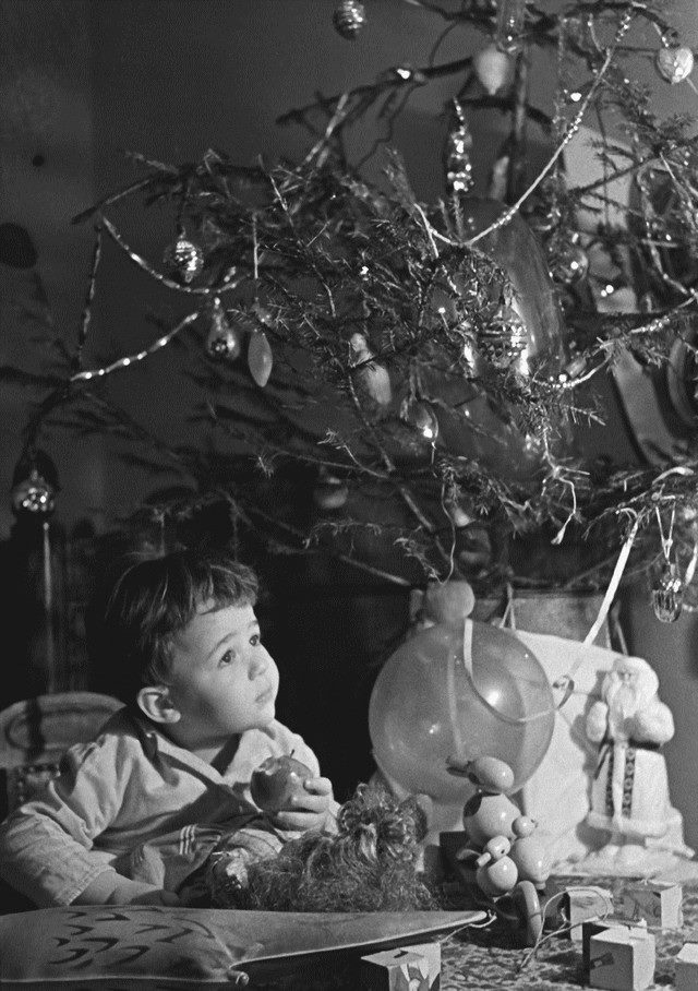 First New Year tree (1965)