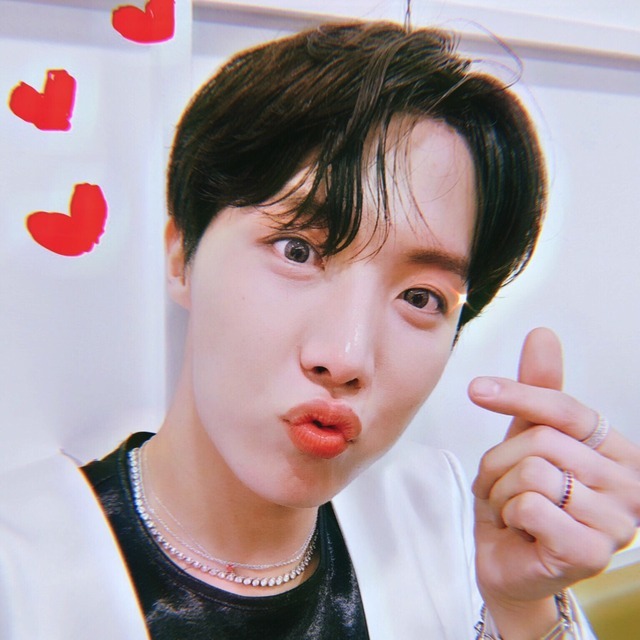 jung hoseok icons 💞 like or reblog if you...