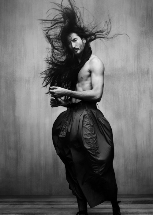 visualjunkee:CONTE JAPONAIS - model: Tony Thornburg -...