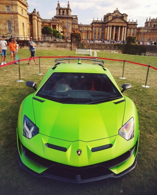 theluxuryuniverse:Lamborghini Aventador SVJ! 