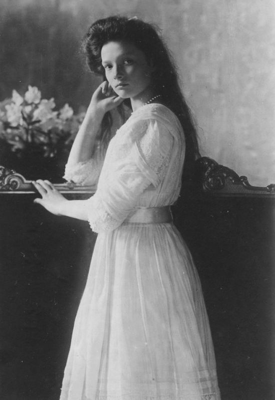 Visions of the Romanovs (Grand Duchess Tatiana Nikolaevna, 1910)