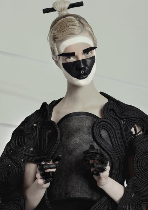 dark fashion fashion s/s16 avant garde japan geisha NEO