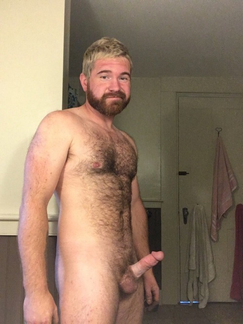 ilikeaverageguys:bobsnakedguys2:Fuzzy fellow with a nice...