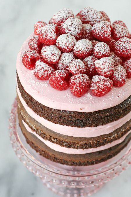 foodsforus:Chocolate Raspberry Cake