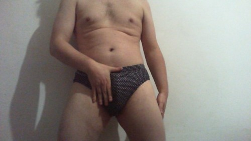 Some more of me on my hot Van Heusen bikini briefs!